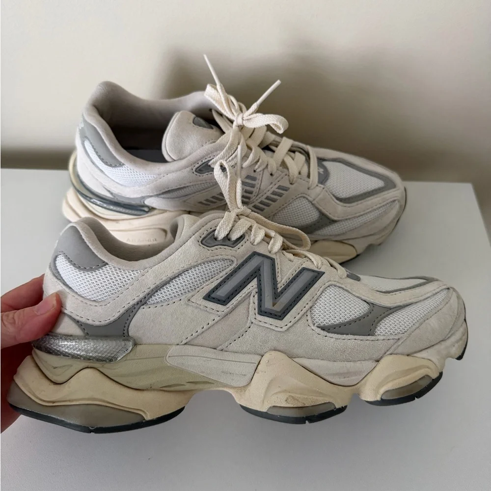 New Balance 9060 Cream & Light Gray Retro Runner Sneakers - Picture 1 of 2